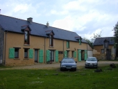 3ème ferme, actuellement brocante, le Grand-logis (Chevaigné)