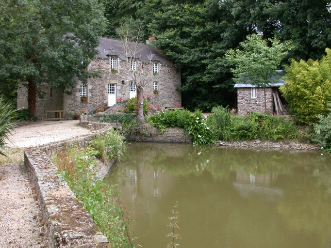 Moulin à farine de Dieudy, actuellement maison (Saint-Lormel)