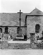 Monument aux morts de la guerre 1914-1918, église paroissiale Saint-Hervé (Lanhouarneau)