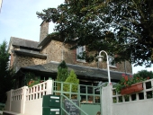 Ancienne école de filles, actuellement restaurant, 22 place de l'Eglise (La Mézière)