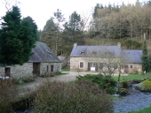Moulin à farine dit milin Goz, actuellement maison (Trémargat)