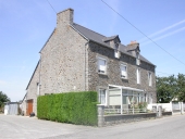 Alignement de deux maisons, 14-12 Rue des Aulnaies (Plerguer)