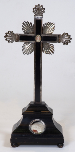 Croix-reliquaire : reliquaire de la Vraie Croix