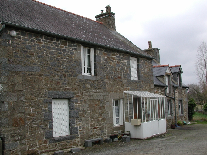 Ferme, actuellement maison, la Ville es Née (Saint-Pierre-de-Plesguen fusionnée en Mesnil-Roc'h en 2019)