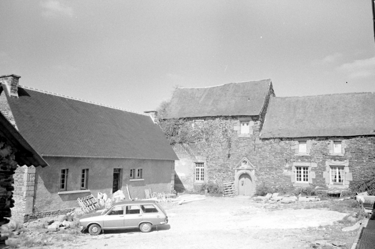 Manoir, Kerdren (Carhaix-Plouguer)