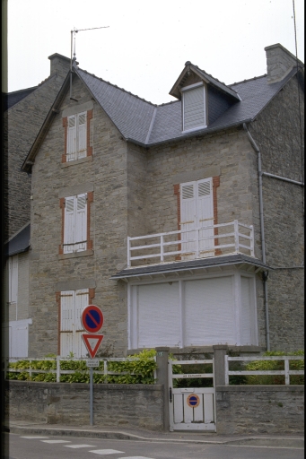 Maison de villégiature, dite Ar Baradoz, 13 rue Duguesclin, les Mielles (Saint-Cast-le-Guildo)