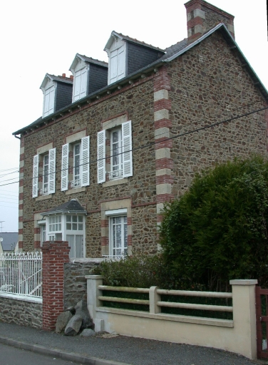 Maison, 1 rue du Port-ès-Leu (Etables-sur-Mer fusionnée en Binic-Etables-sur-Mer en 2016)