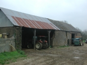 Alignement de plusieurs fermes, la Crespillière (Sens-de-Bretagne)