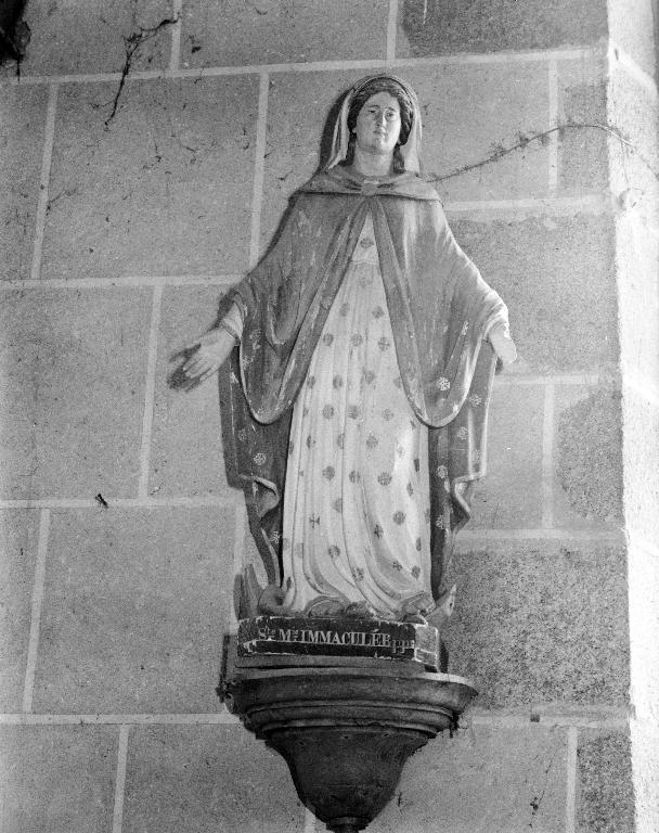 Statue : Immaculée Conception, église paroissiale Sainte-Édiltrude (Tréflez)