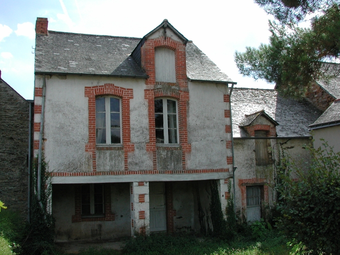 Maison, place des Ormeaux, Brain-sur-Vilaine (La Chapelle-de-Brain)