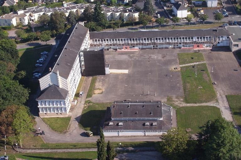 Gymnase du lycée Ampère, rue Guéthennoc (Josselin)