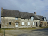 Alignement de maisons, la Chapelle (Servon-sur-Vilaine)