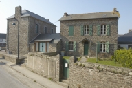 Mairie et école (Saint-Guinoux)