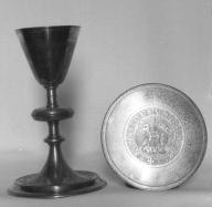 Calice, patène (3), église paroissiale Saint-Etienne (Val-d'Izé)