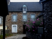 Maison, 9 rue de l'Eglise, 6 rue de Jaunais (La Ville-ès-Nonais)