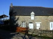 Maison, Bas Chenillé (Saint-Léger-des-Prés)