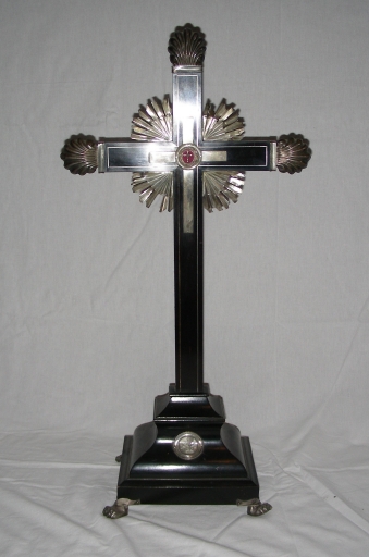 Croix-reliquaire