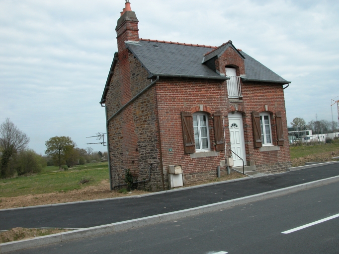 Maison, route de Saint-Erblon, la Croix (Noyal-Châtillon-sur-Seiche)