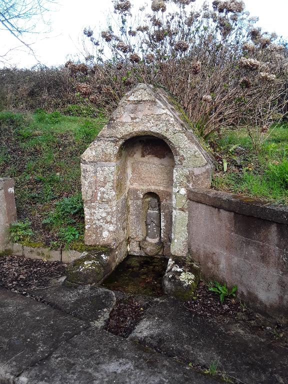 Fontaine de dévotion Saint-Goulien ou Saint-Goulven (Goulien)