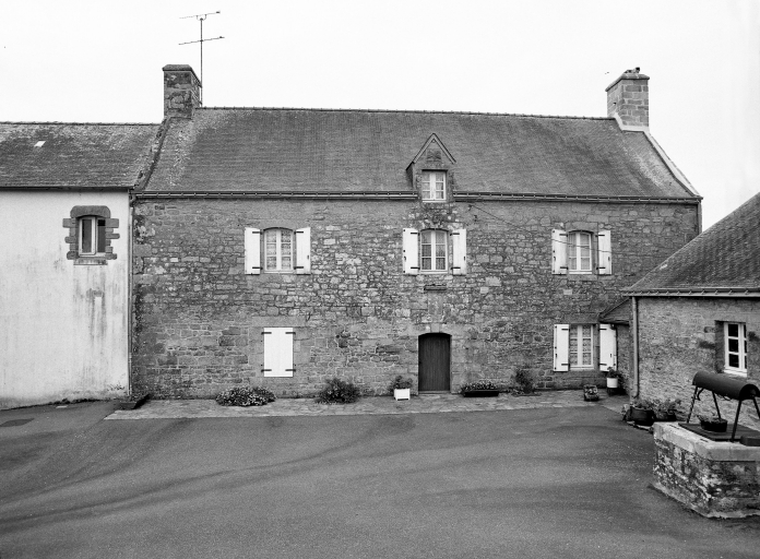 Maison de notable, Saint-Pierre (Rédené)