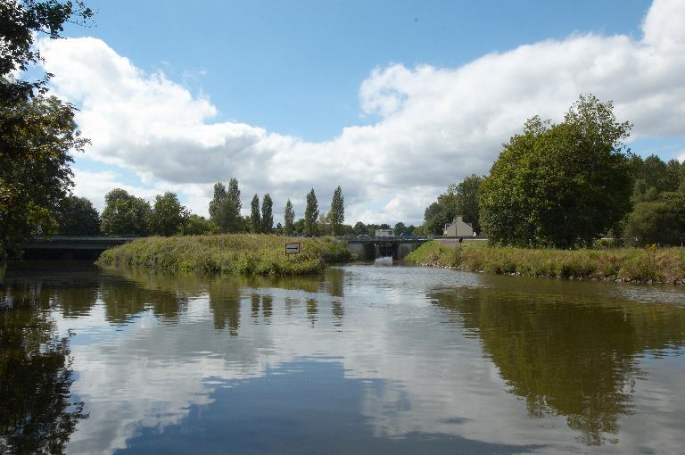 Pont routier, Caradec (Lanouée fusionnée en Forges de Lanouée en 2019)