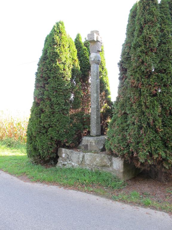 Croix de chemin, Kerverzot (Pommerit-Jaudy fusionnée en La Roche-Jaudy en 2019)
