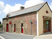 Maison à boutique, 1 rue Raoulet-Brindejonc (Saint-Père-Marc-en-Poulet)