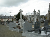 Cimetière, place de l'église (La Baussaine)