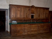 Armoire de sacristie, chasublier