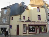 Ensemble de deux maisons, 2 rue du Four ; 7, 9 place du Général de Gaulle (Vannes)
