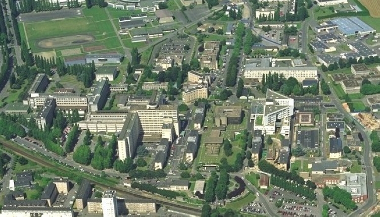 Hospice, dit hospice civil de Pontchaillou, actuellement hôpital, dit Centre Hospitalier Régional (Rennes)