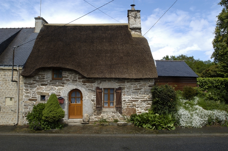 Maison, 27 rue de la Libération, Saint-Nicolas-des-Eaux (Pluméliau fusionnée en Pluméliau-Bieuzy en 2019)