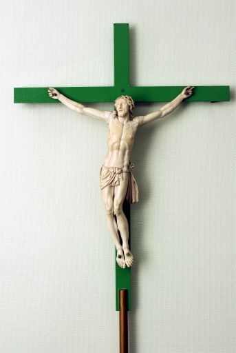 Christ en croix 2