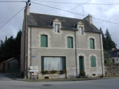 Maison 2, place Ernest Lemoine (Bieuzy fusionnée en Pluméliau-Bieuzy en 2019)