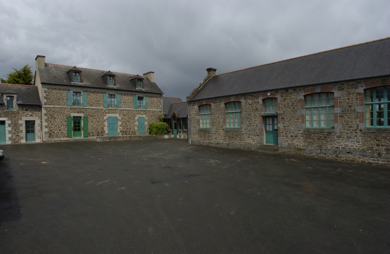 Ecole de filles, 6 rue de la Libération (La Baussaine)