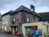 Magasin de commerce, 10 rue Noël Georges (Maxent)