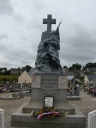 Monument aux morts, rue de l'Eglise (Saint-Thurial)