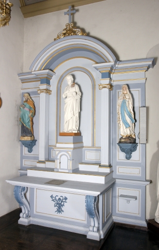 Autel secondaire, tabernacle, gradins d'autel et retable