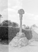 Croix de chemin de la Mare Faraud, impasse du Petit-Pélo (Ploërmel)