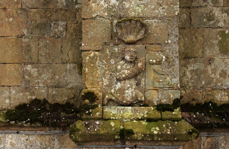 Décor d'architecture : 2 bas-reliefs