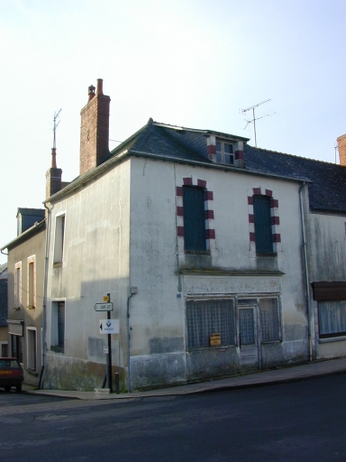 Maison, 17 place de Verdun (Pipriac)