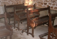 Ensemble de 9 bancs de fidèles