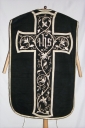 Ornement noir 2 : chasuble