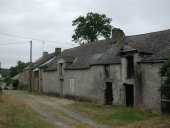 Alignements de maisons 2, Boué d'Hors (Bains-sur-Oust)