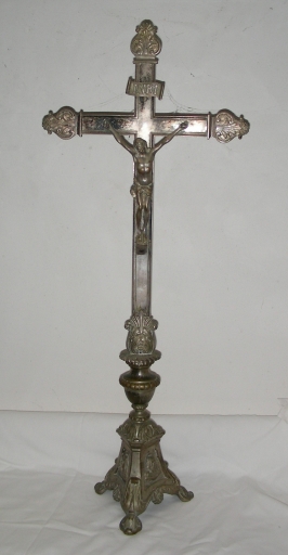 Croix d'autel 3