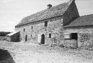 Ferme dite Porh Glaz, bourg (Locmalo)