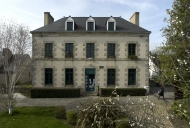Presbytère, actuellement mairie, rue Pen en Tour (Ploemel)