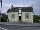 Maison, 10 rue de la Libération (Pluméliau fusionnée en Pluméliau-Bieuzy en 2019)