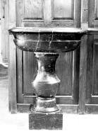 Bénitier, église paroissiale Saint-Pierre (Marpiré)