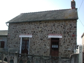 Maison, 9 rue de l'Eglise (Sens-de-Bretagne)